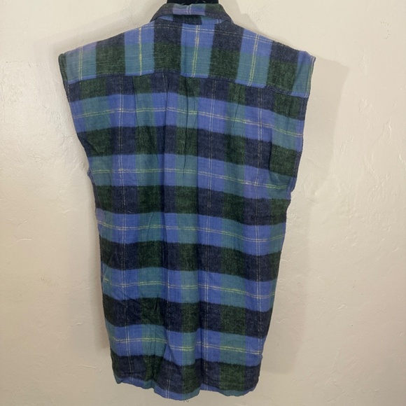 Body Equip Sleeveless Flannel Shirt Large Gently worn Button front 100% cotton - Picture 2 of 3